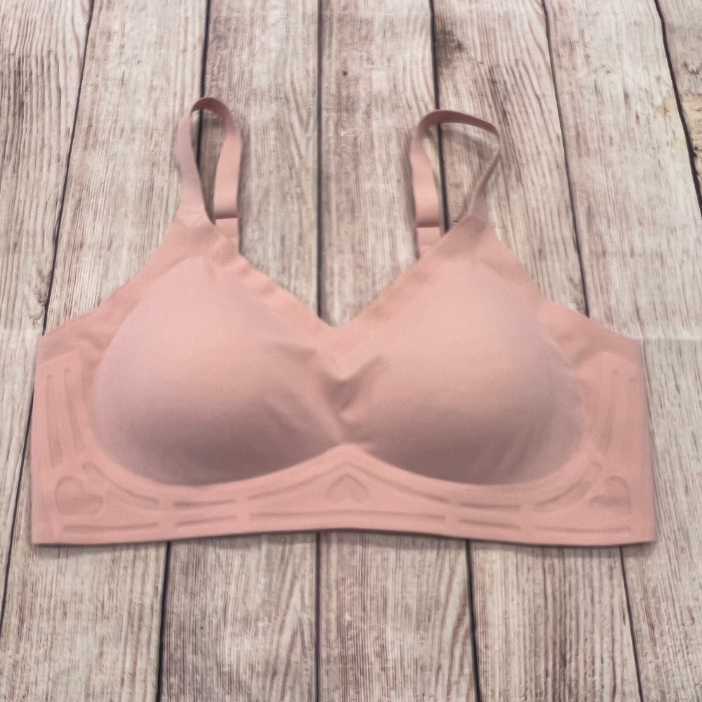 Wireless Seamless Bralette Dusty Rose Heart Detail V-Neck Adjustable Straps M/L